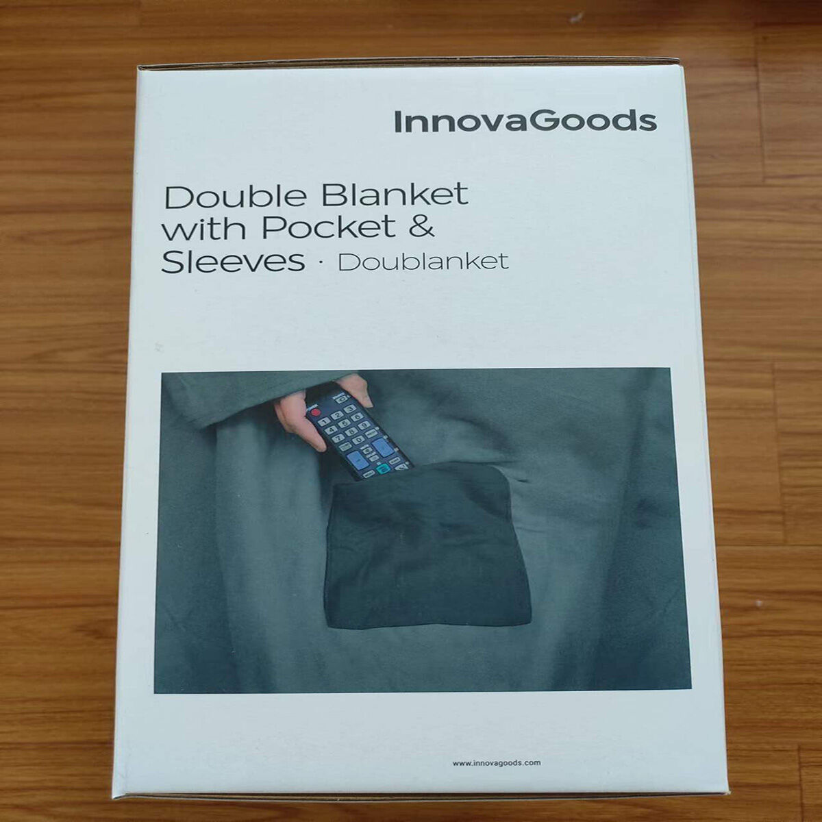 Διπλό Κουβερλί με Κεντρική Τσέπη Doublanket InnovaGoods Διπλό Κουβερλί με Κεντρική Τσέπη Doublanket InnovaGoods