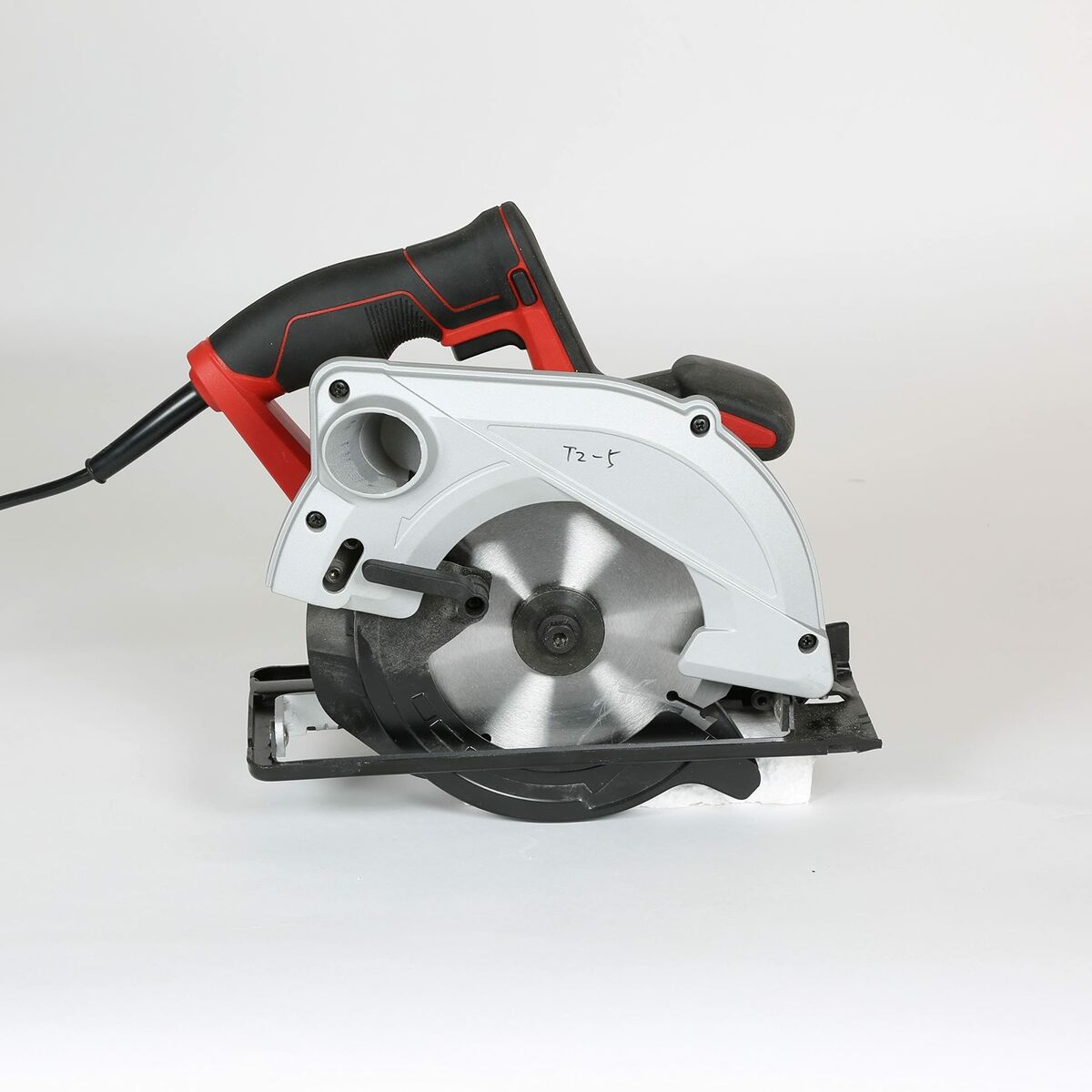 Kυκλικό πριόνι Einhell TC-CS 1250 1250 W 165 mm 230 V Kυκλικό πριόνι Einhell TC-CS 1250 1250 W 165 mm 230 V