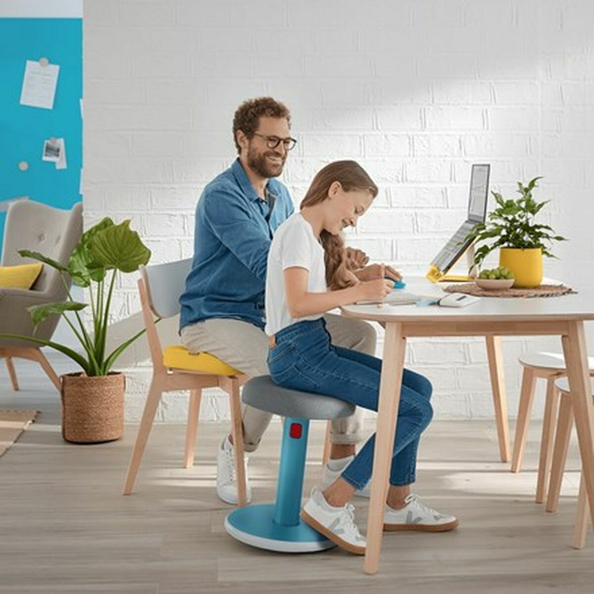 Εργονομικό Σκαμνί Leitz Ergo Cosy Active Πλαστική ύλη Εργονομικό Σκαμνί Leitz Ergo Cosy Active Πλαστική ύλη