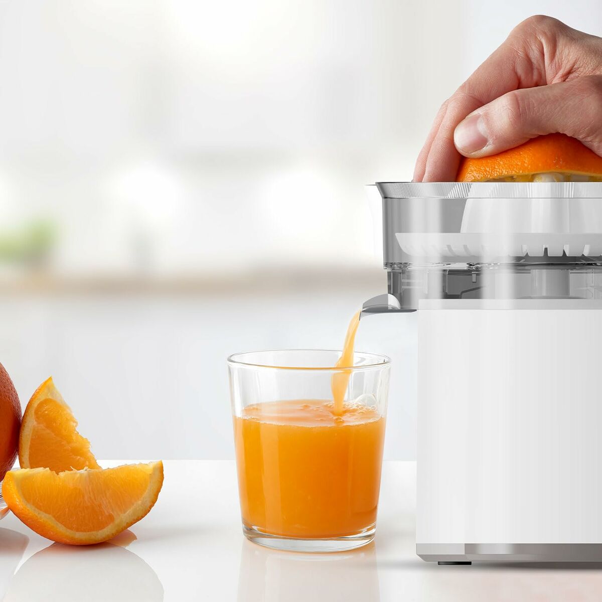 Ηλεκτρικός Αποχυμωτής Black & Decker BXCJ40E Λευκό 40 W Ηλεκτρικός Αποχυμωτής Black & Decker BXCJ40E Λευκό 40 W