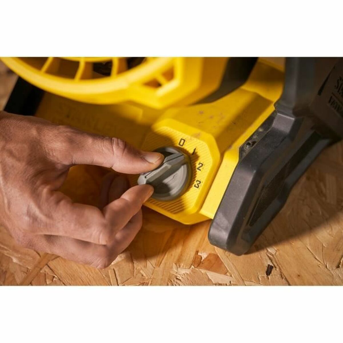 Ανεμιστήρας Stanley SFMCE001B-XJ Ανεμιστήρας Stanley SFMCE001B-XJ