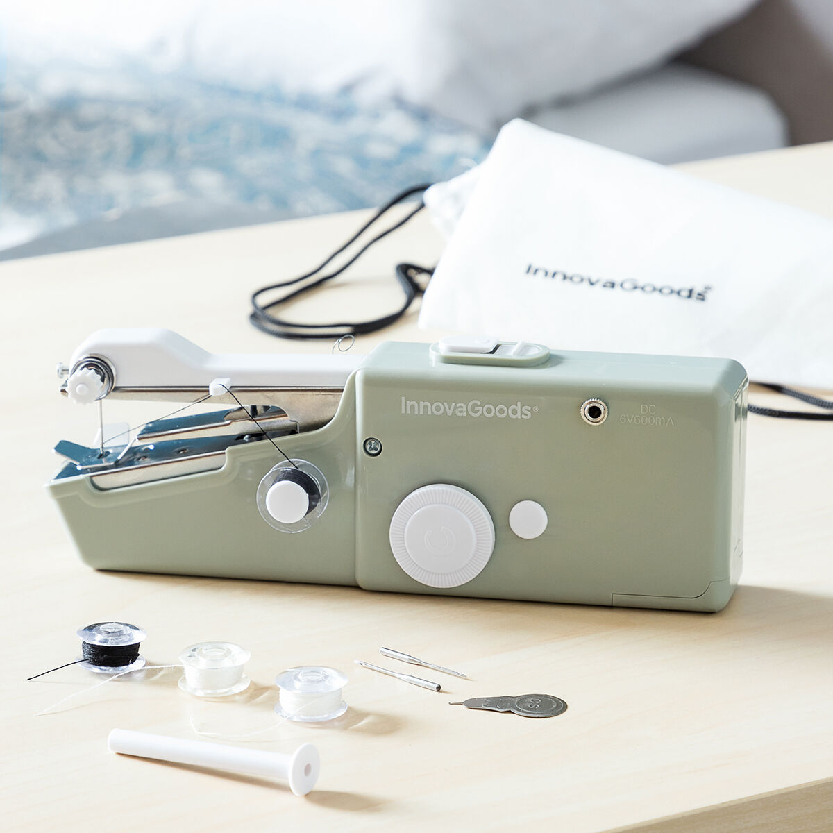 Φορητή Ραπτομηχανή Ταξιδιού Sewket InnovaGoods