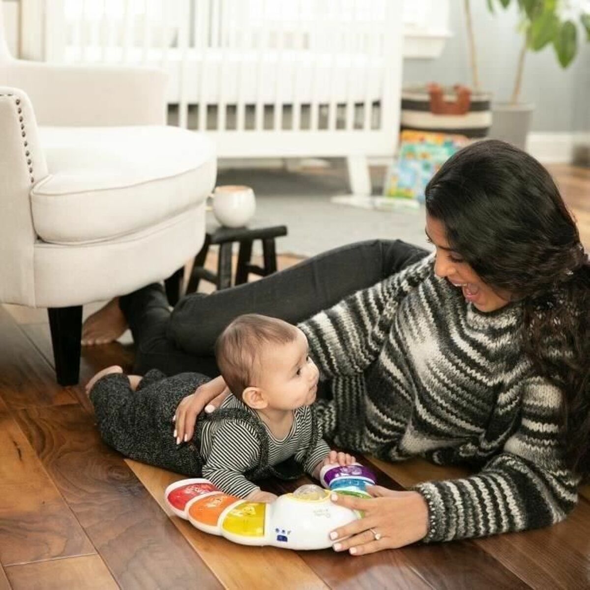 Αψίδα Δραστηριοτήτων για μωρά Baby Einstein Glow & Discover Light Bar Πολύχρωμο Αψίδα Δραστηριοτήτων για μωρά Baby Einstein Glow & Discover Light Bar Πολύχρωμο