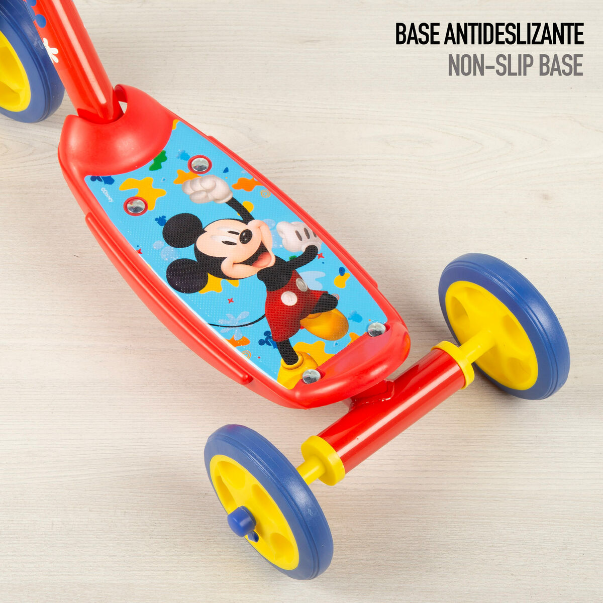 Scooter Mickey Mouse (x2) Scooter Mickey Mouse (x2)