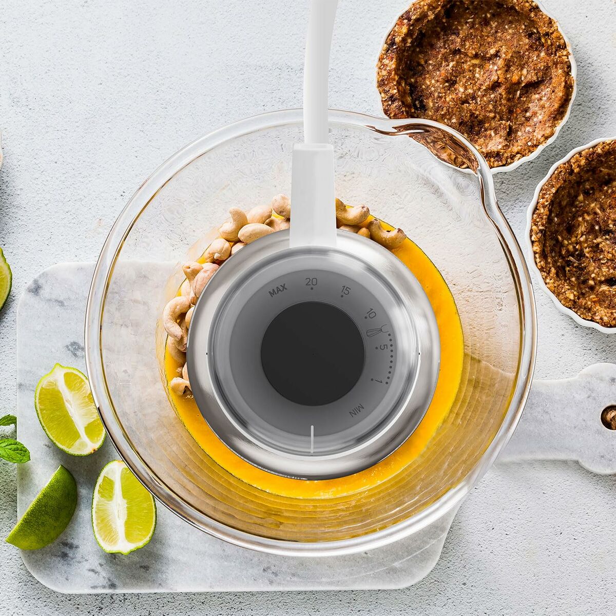 Μίξερ Χειρός Black & Decker BXHBA750E