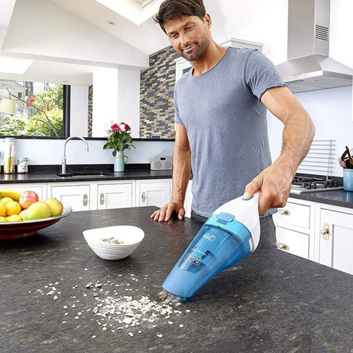 Ηλεκτρική Κυκλωνική Σκούπα Χειρός Black & Decker WDC115WA-QW 0,38 L 65 dB 7W