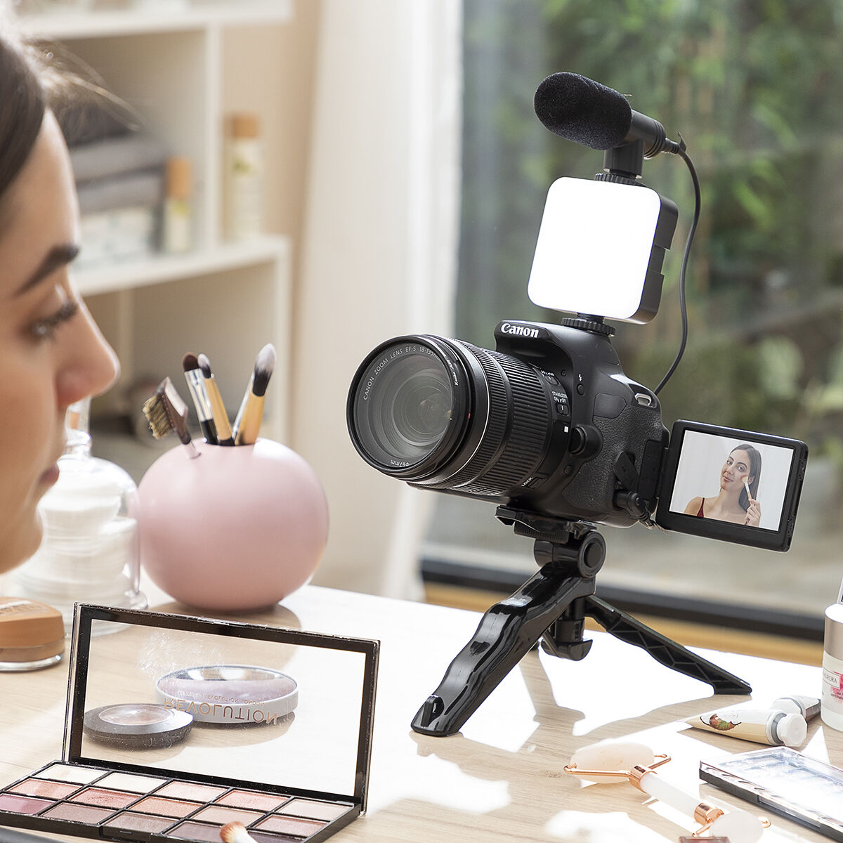 Kit Vlogging με Φως, Μικρόφωνο και Τηλεχειριστήριο Plodni InnovaGoods 6 Τεμάχια Kit Vlogging με Φως, Μικρόφωνο και Τηλεχειριστήριο Plodni InnovaGoods 6 Τεμάχια