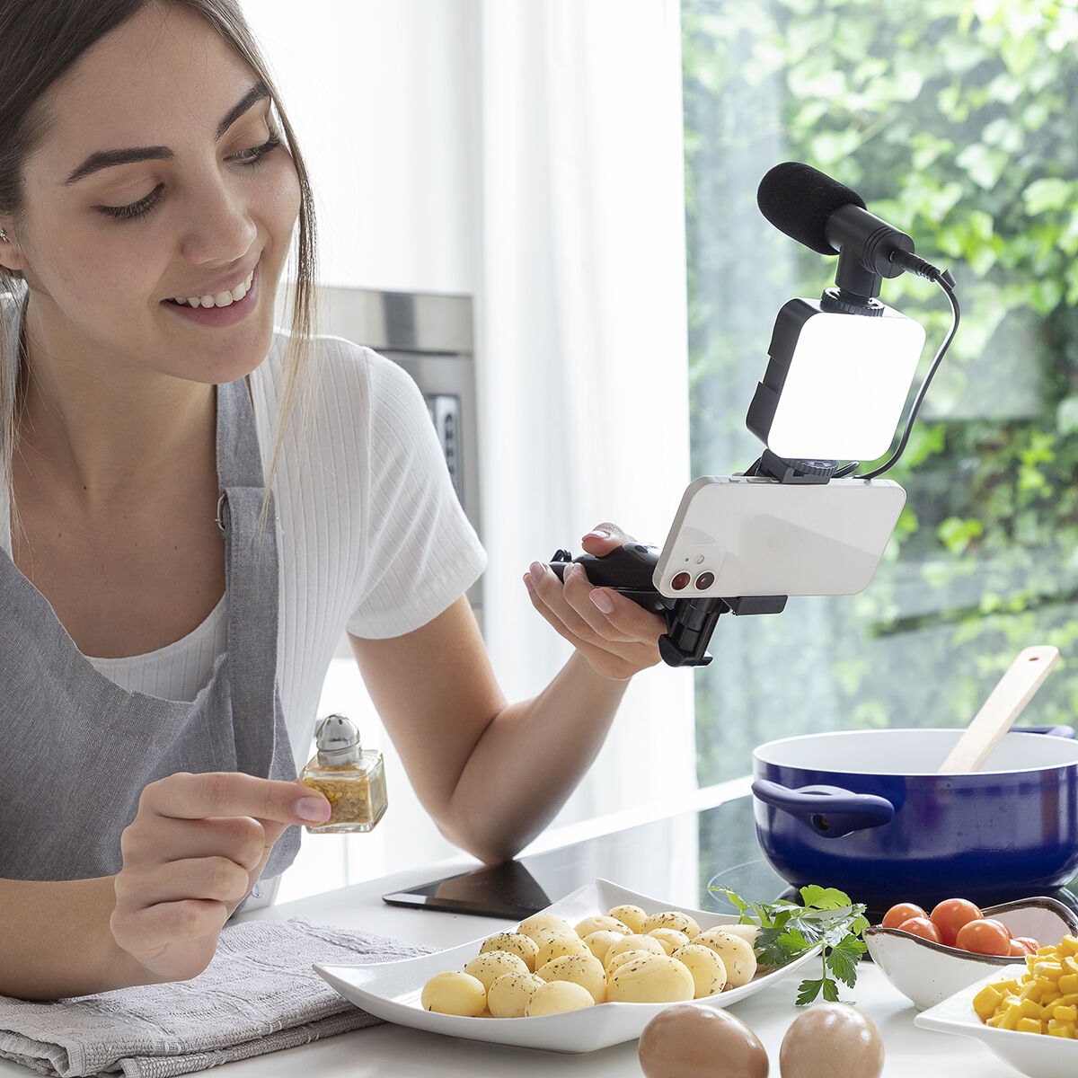 Kit Vlogging με Φως, Μικρόφωνο και Τηλεχειριστήριο Plodni InnovaGoods 6 Τεμάχια Kit Vlogging με Φως, Μικρόφωνο και Τηλεχειριστήριο Plodni InnovaGoods 6 Τεμάχια