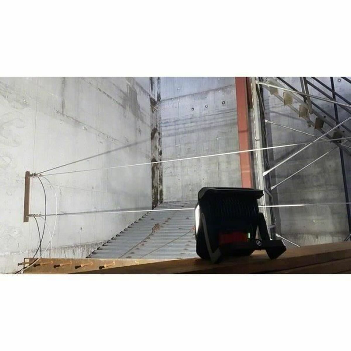 Φακός LED BOSCH 0601446800 18 V (Δωρεάν Μεταφορικά)