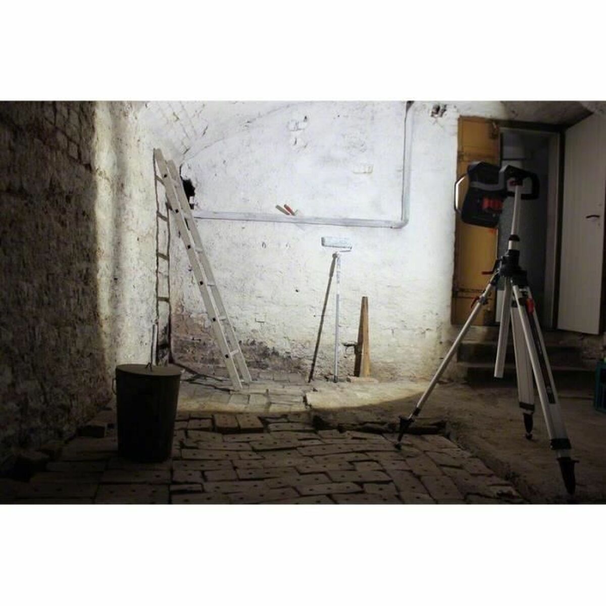 Φακός LED BOSCH 0601446800 18 V (Δωρεάν Μεταφορικά)