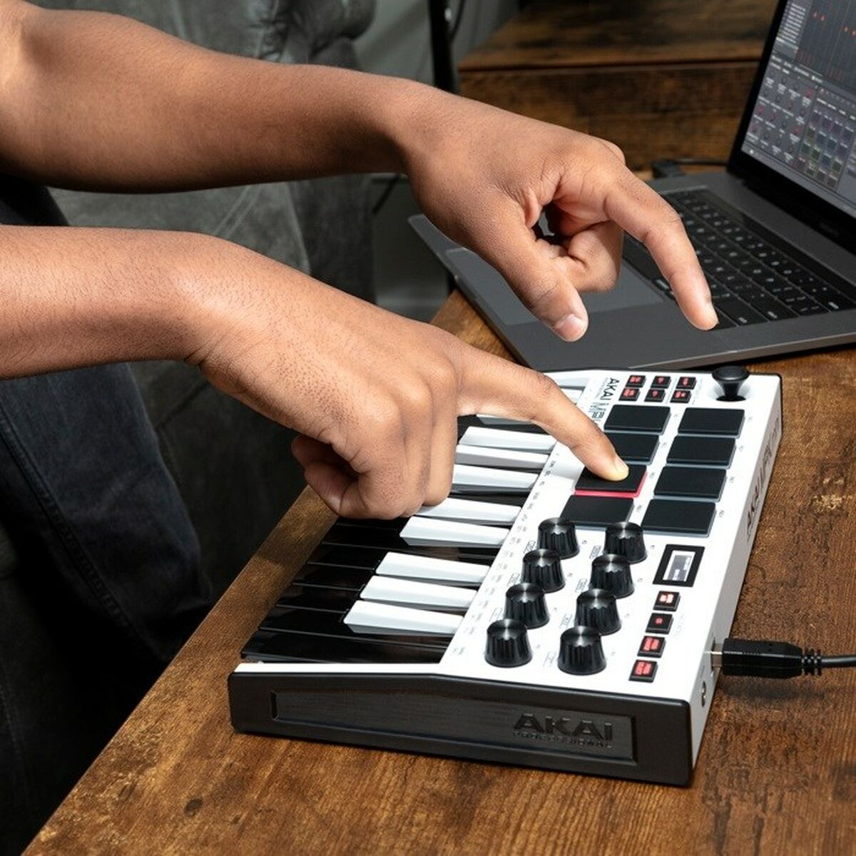 Ελεγκτής Ήχου Akai MPK Mini MK3 Ελεγκτής Ήχου Akai MPK Mini MK3