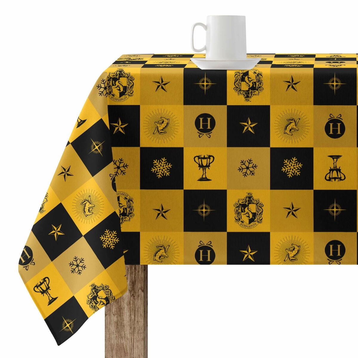 Ρητινωμένο τραπεζομάντηλο αντιλεκέδων Harry Potter Hufflepuff Πολύχρωμο 100 x 150 cm Ρητινωμένο τραπεζομάντηλο αντιλεκέδων Harry Potter Hufflepuff Πολύχρωμο 100 x 150 cm