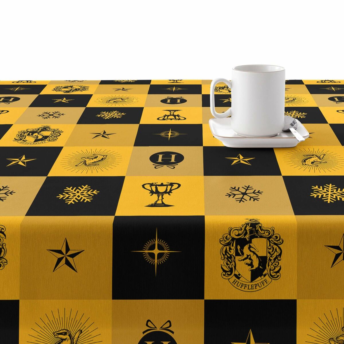 Ρητινωμένο τραπεζομάντηλο αντιλεκέδων Harry Potter Hufflepuff Πολύχρωμο 100 x 150 cm Ρητινωμένο τραπεζομάντηλο αντιλεκέδων Harry Potter Hufflepuff Πολύχρωμο 100 x 150 cm