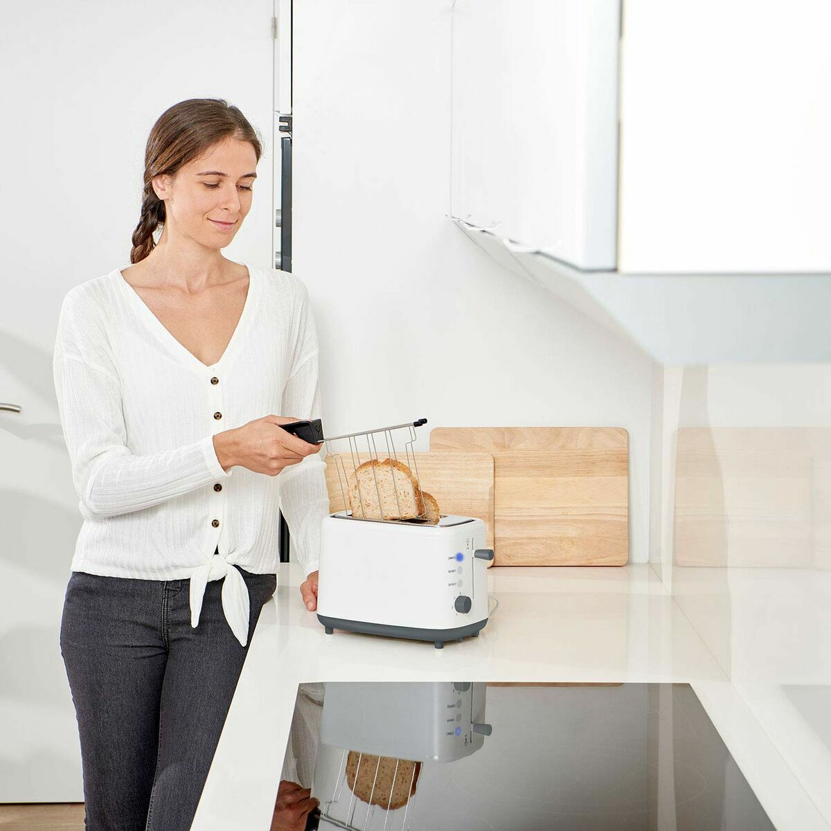 Τοστιέρα Black & Decker BXTOA820E Τοστιέρα Black & Decker BXTOA820E