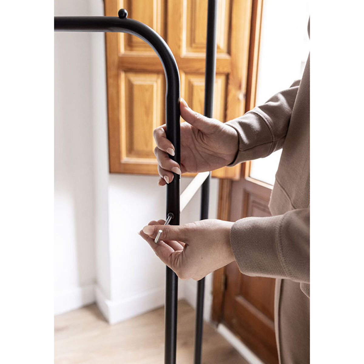 Hattestativ Newlux Hangy Duo 30 Μαύρο Μέταλλο 115 x 50 x 150 cm Hattestativ Newlux Hangy Duo 30 Μαύρο Μέταλλο 115 x 50 x 150 cm