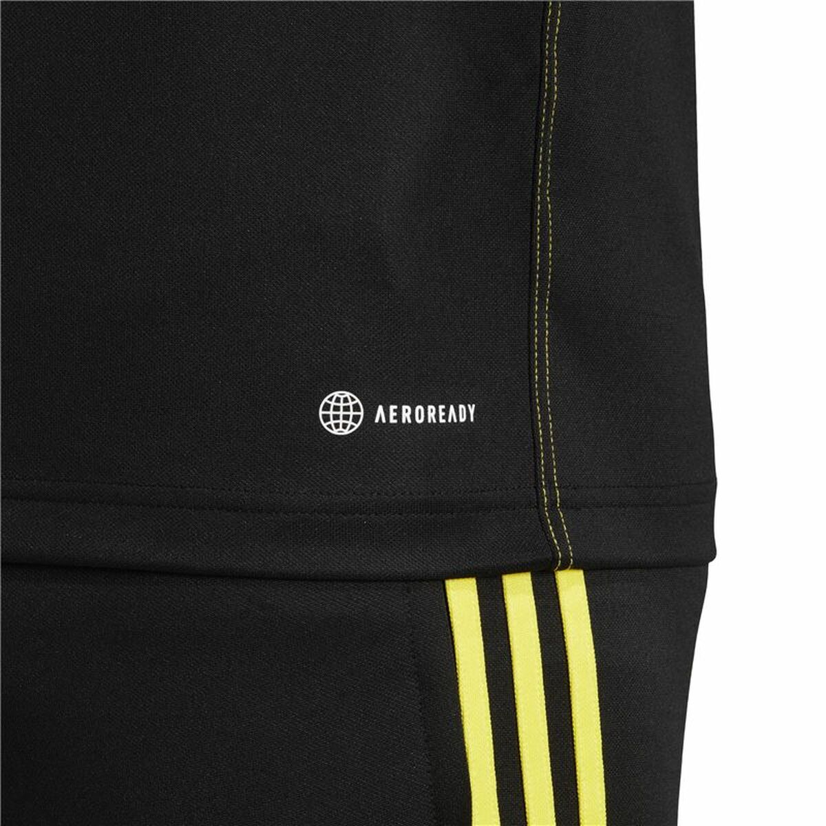 Μπλουζάκι Γυμναστικής για Ενήλικες Adidas Tiro23 Club Λευκό Μαύρο Μπλουζάκι Γυμναστικής για Ενήλικες Adidas Tiro23 Club Λευκό Μαύρο