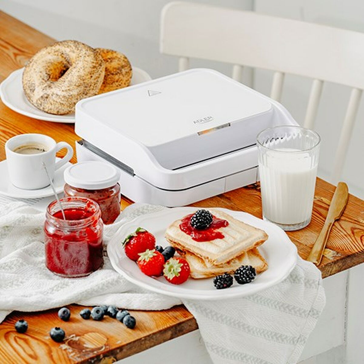 Σαντουιτσιέρα Adler AD 3070w Λευκό Σαντουιτσιέρα Adler AD 3070w Λευκό
